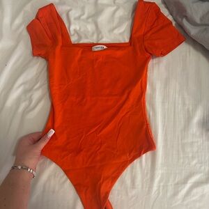 Aritzia bodysuit contour